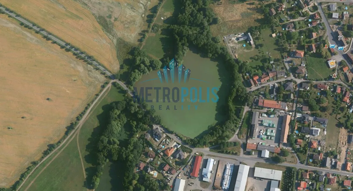 Prodej rybníku (vodní plochy) 35086 m²